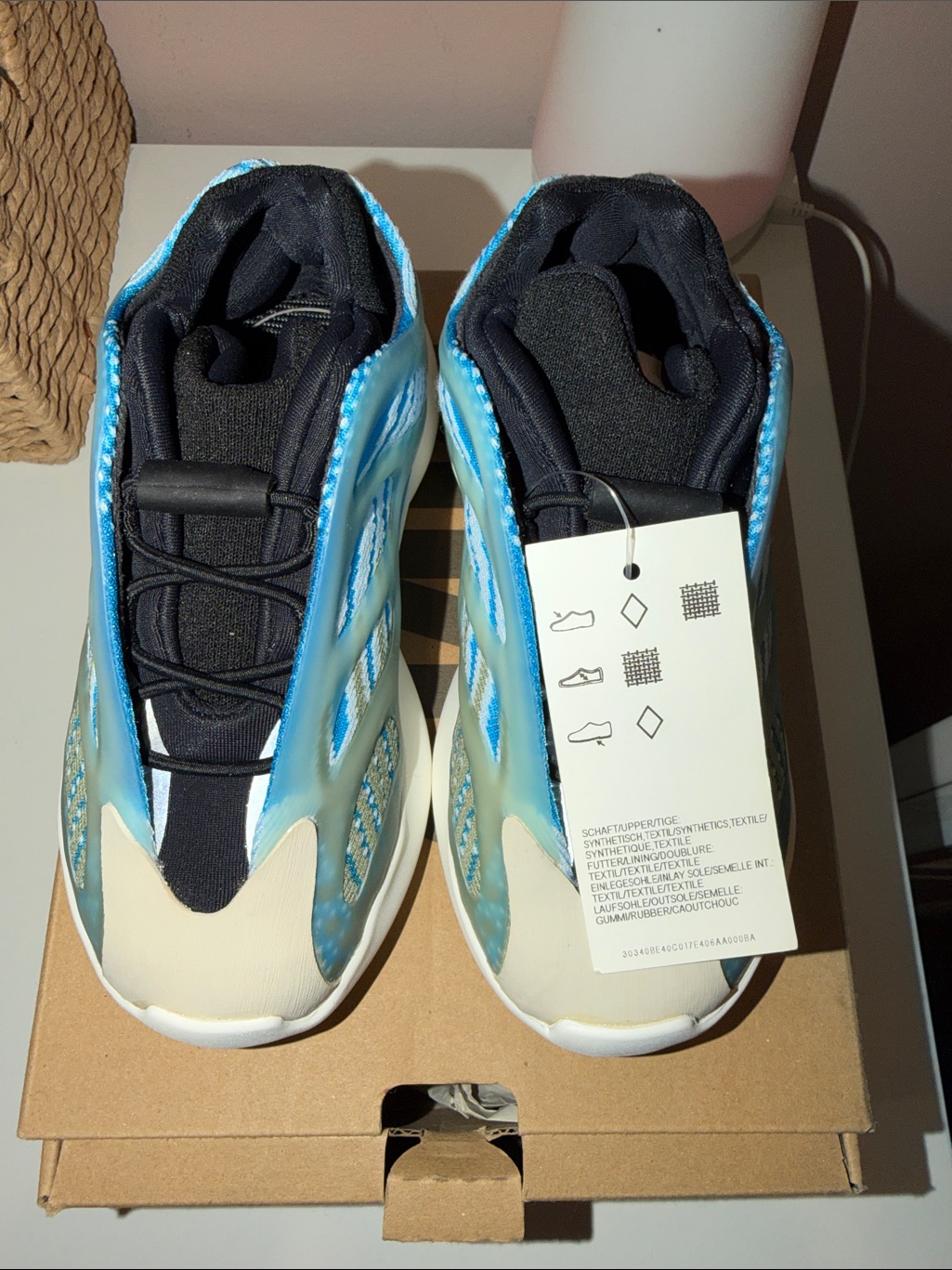 Nwt Adidas Yeezy 700 V3 Arzareth Infant Sneakers Size 10k Blue White